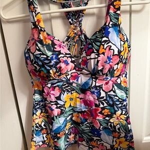Floral Multicolor Women's Tankini Swimsuit Top